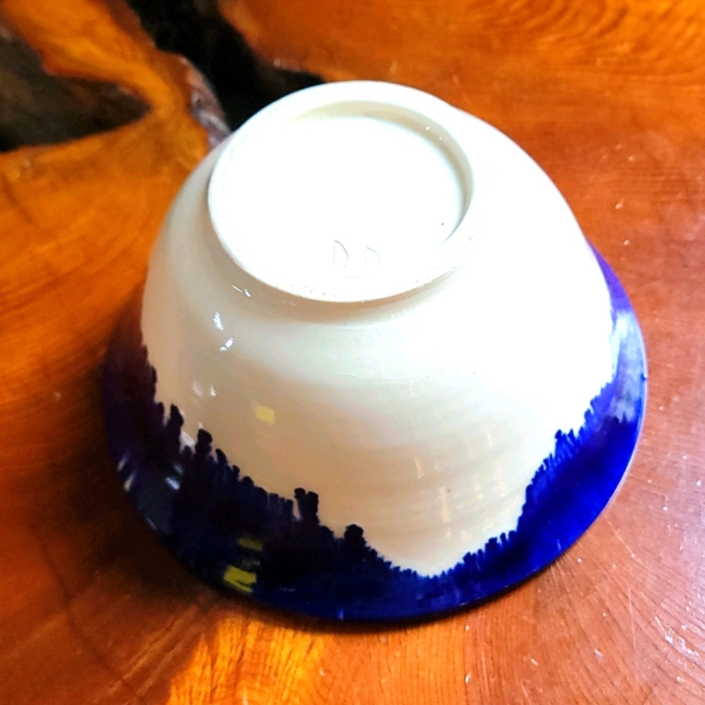 Artisan Made,Hand Thrown Pottery Bowl - Picture 2 of 5